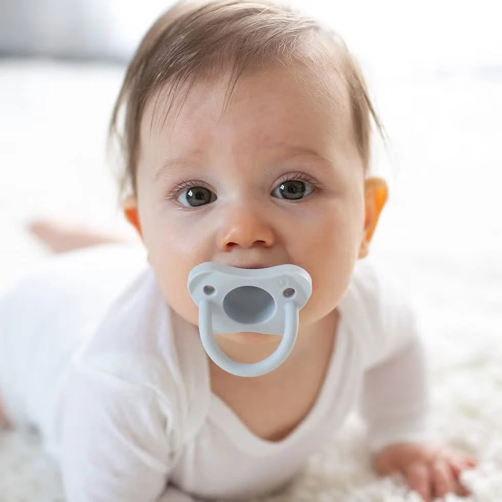 Dr. Brown's pacifier / silicone material / soft newborn baby to 0-6-12-18 months baby use
